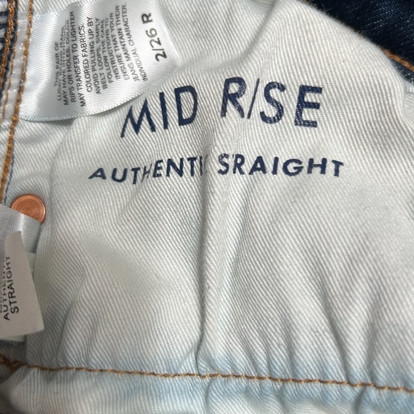 Lucky Brand
Authentic Straight Leg Mid Rise 5-Pocket Jeans - Picture 9 of 10